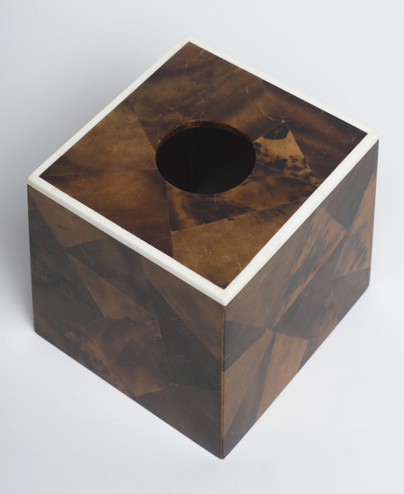 N1-03_square_tissue_box_cover_in_penshell_and_bone_1_main