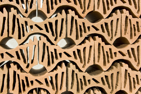Grille_bricks_craven_40_main