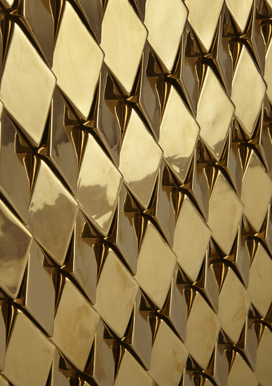 Wellington_gold_02_main