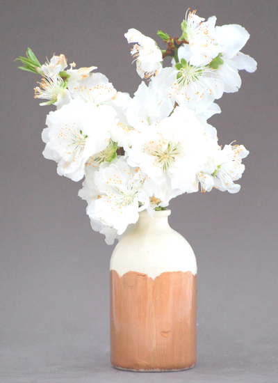 Bud_vase_-_white___copper_single_main