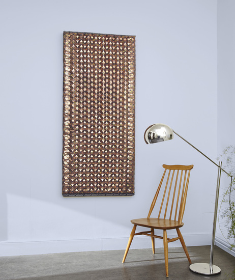 Lustre_panel_image_1_main